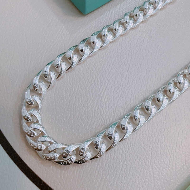T*f*ny necklaces